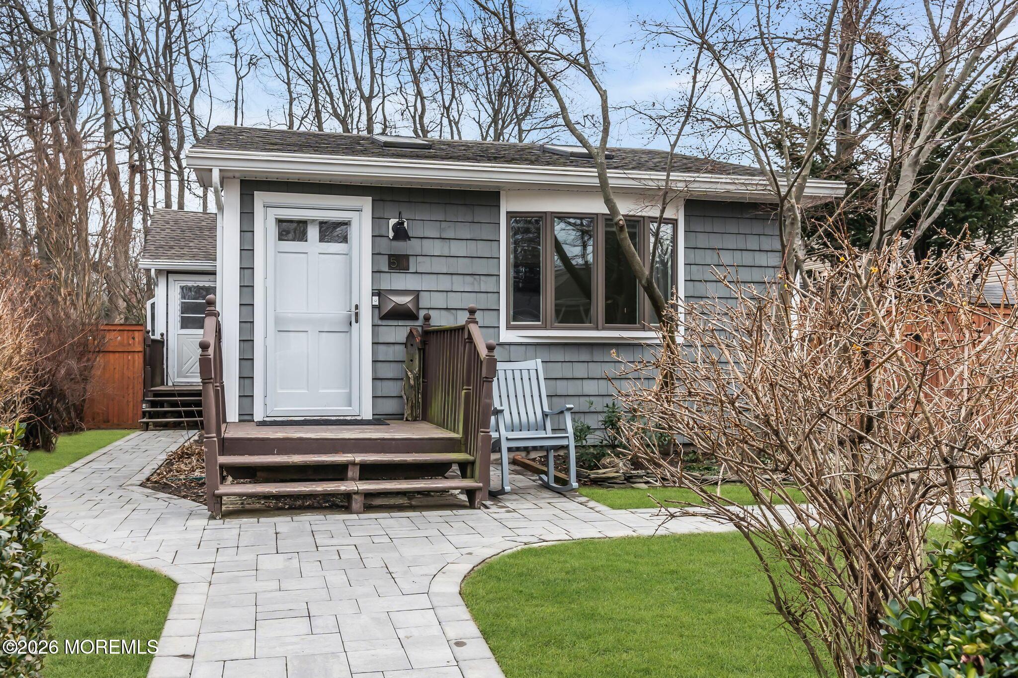 Image 2: 2-web-or-mls-DSC05550-1b