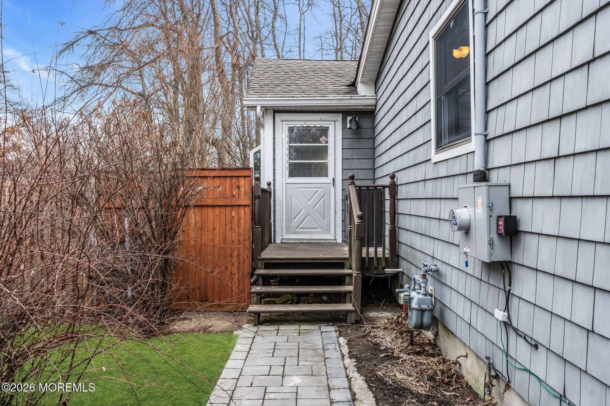 Image 3: 28-web-or-mls-DSC05545-1