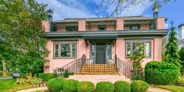 515 Sunset Avenue