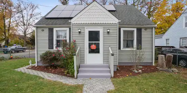 11 Willis Avenue