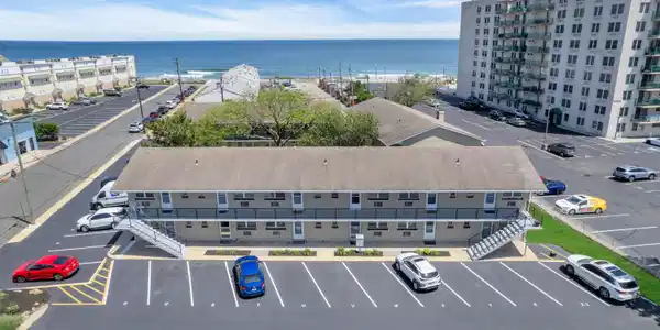 455 Ocean Boulevard Unit 10