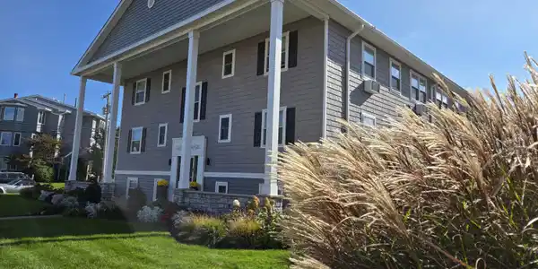 201 2nd Avenue Unit 2B
