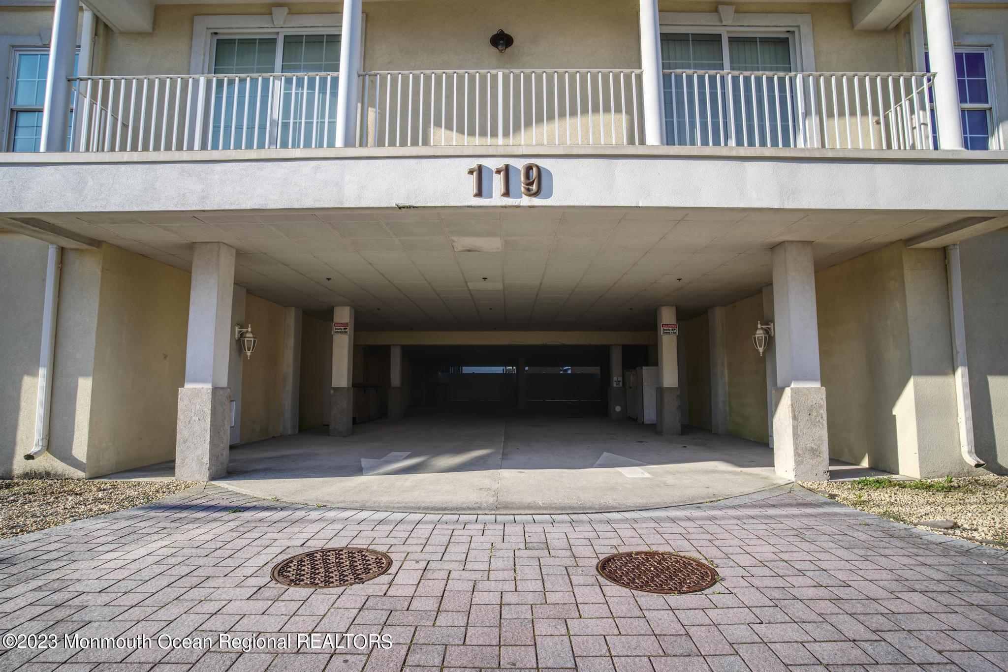 Image 2: 119 Dupont Ave #7 (3)