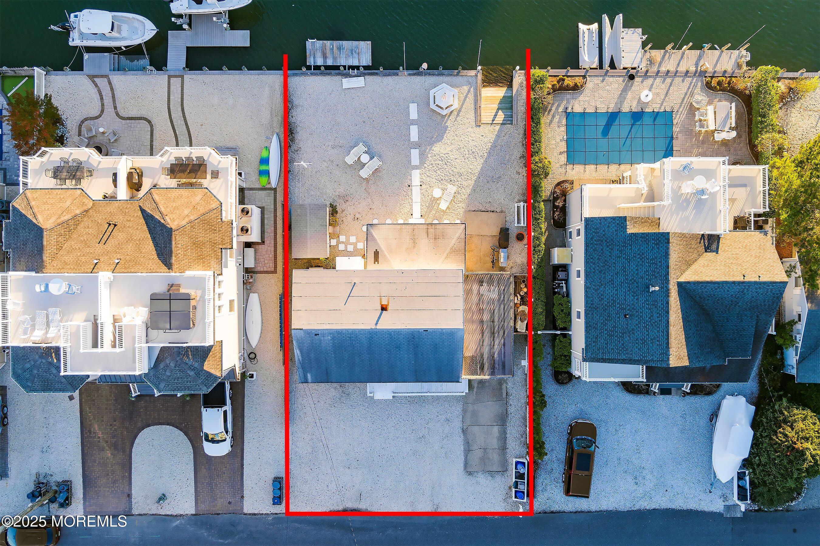 Image 4: 15-Overhead 1