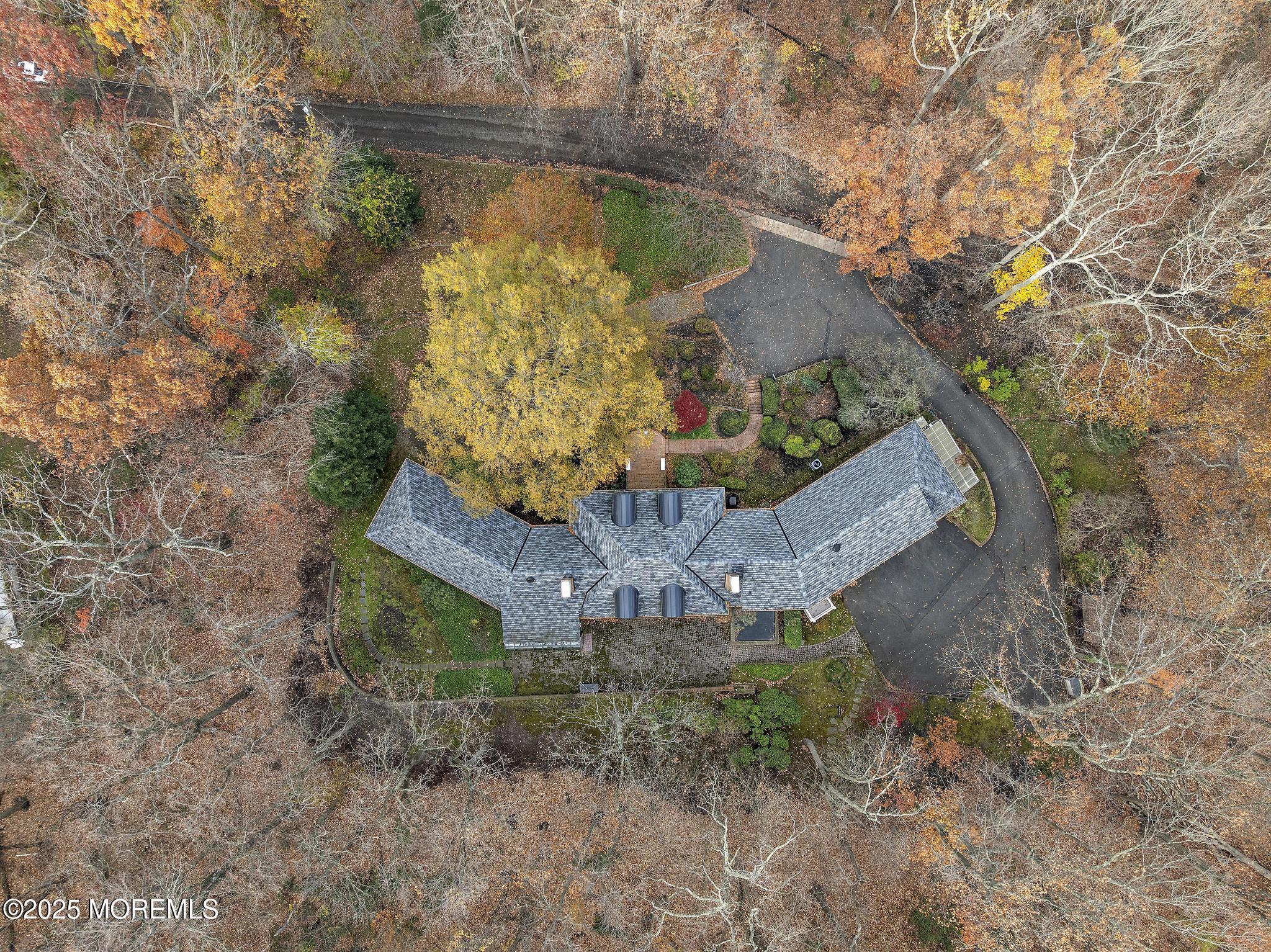 Image 3: Exterior 1 Fennimore Terr (1)