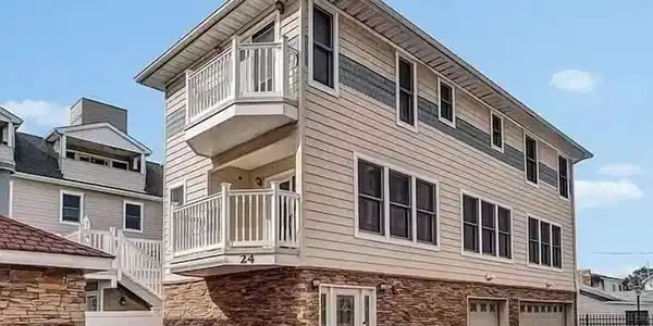 21 Blaine Avenue Unit 24