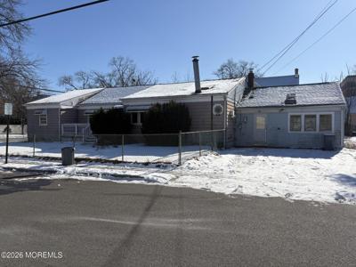 54 Manning Place