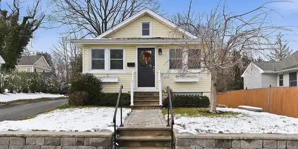 255 3rd Street