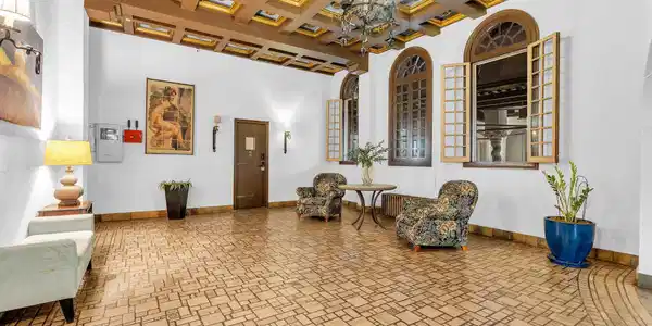 Image 3: 46-web-or-mls-DSC03402