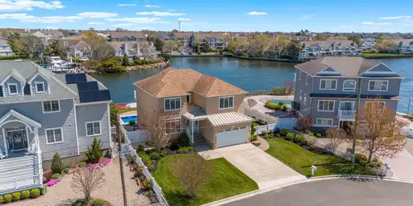 1703 Shore Boulevard