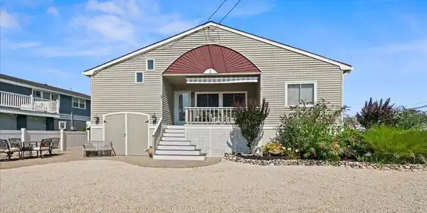 2 Cox Avenue Unit 1