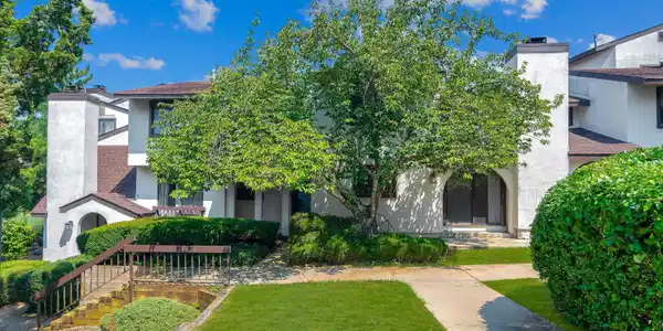 130 Tower Hill Drive
