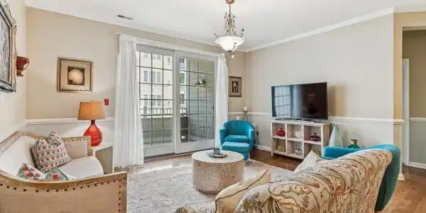 22 Cooper Avenue Unit 207