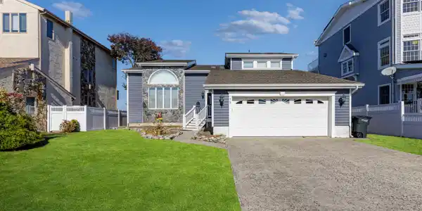 79 Lagoon Boulevard