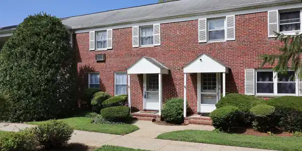 123 Manor Drive