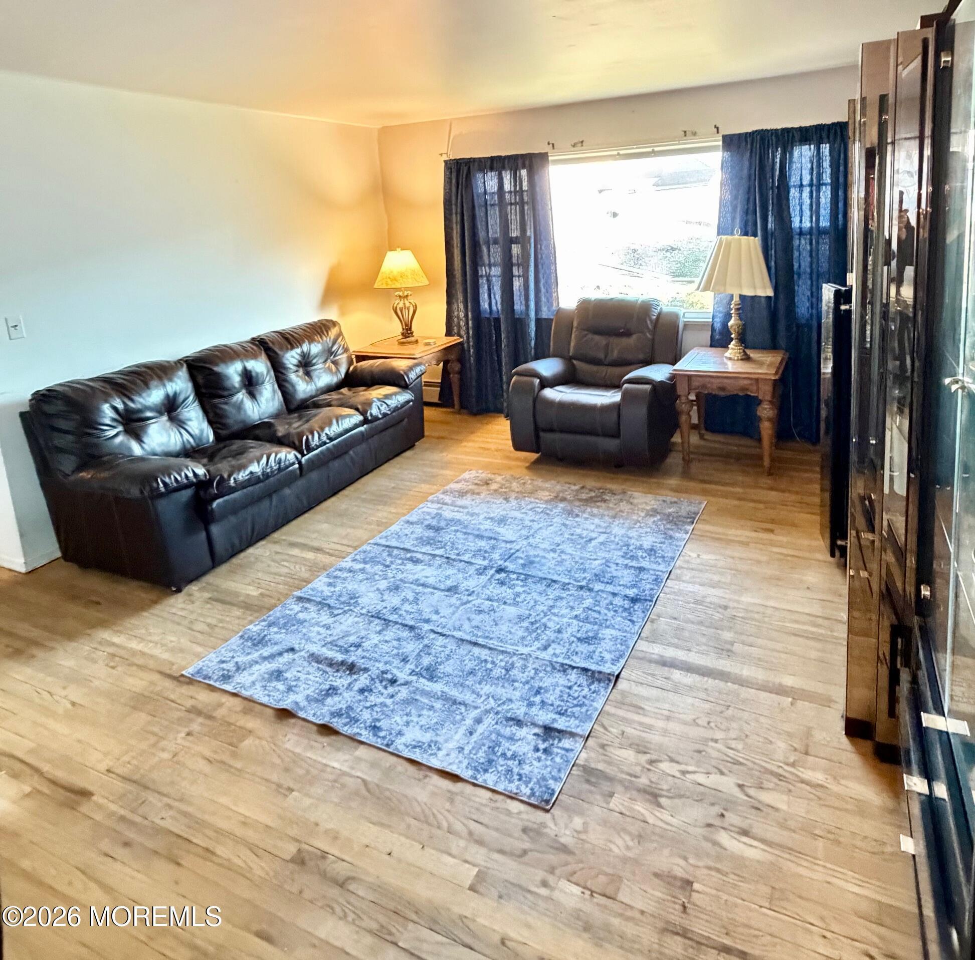 Image 4: FullSizeRender