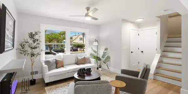Image 2: Living 1A