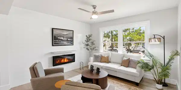 Image 3: Living 1B