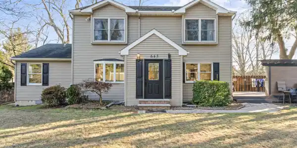 643 W Front Street