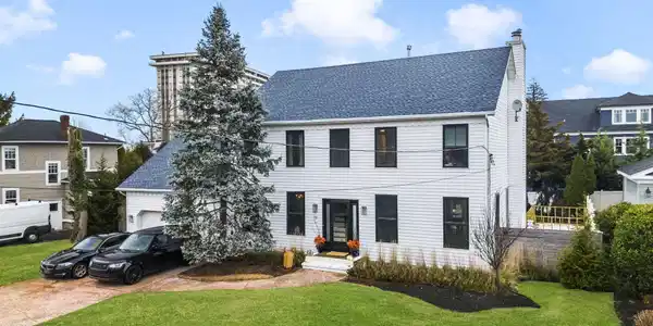 19 Borden Street