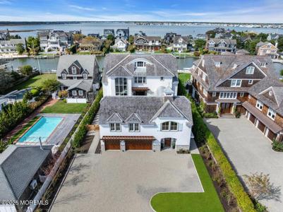 940 Barnegat Lane
