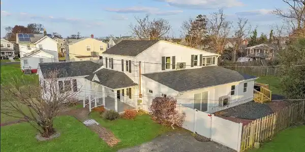 83 Hennessey Street