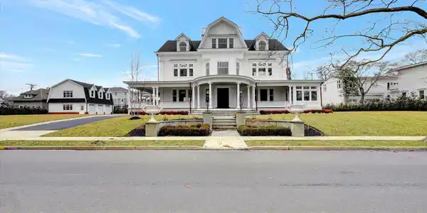 105 Cedar Avenue