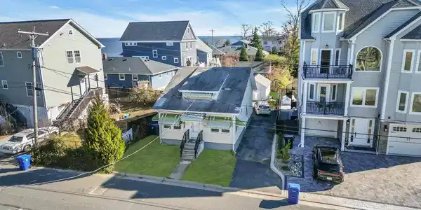 6 Benton Avenue