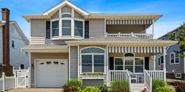 7 Brown Avenue