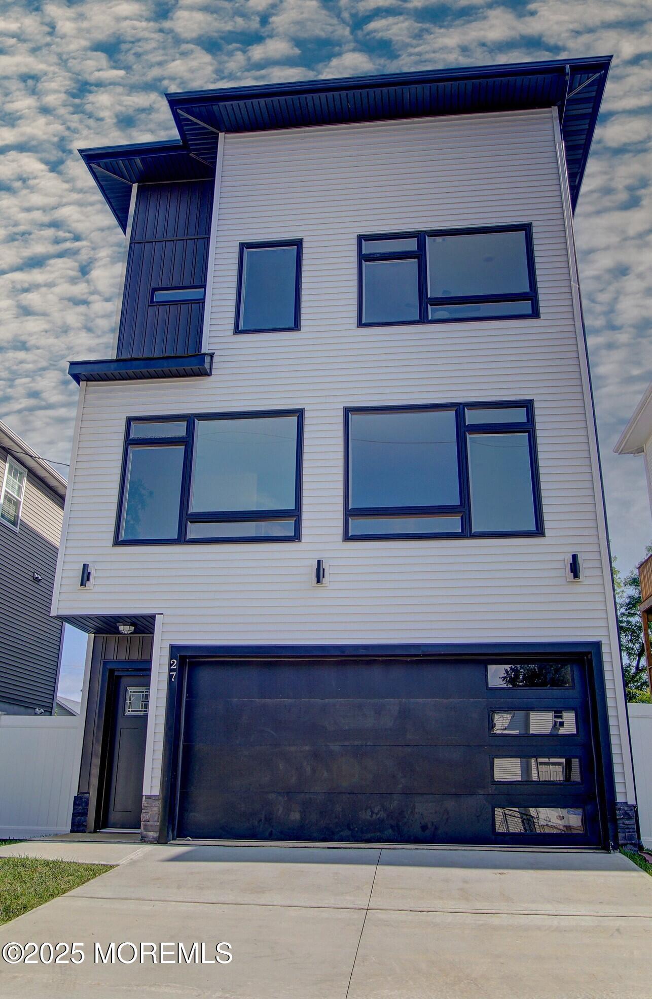 Image 4: 27 Woodland Ave