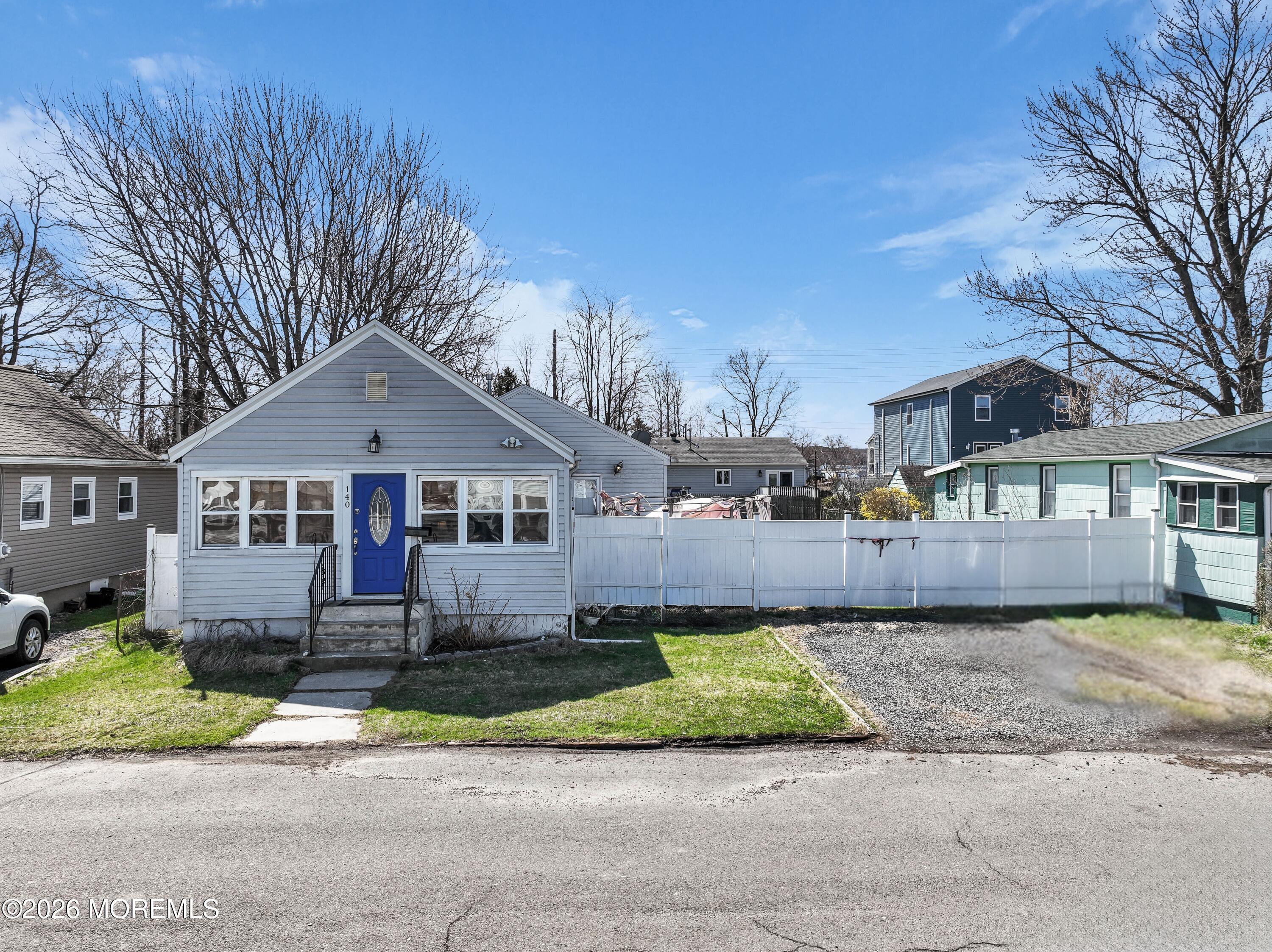 Image 1: 140 7th St
