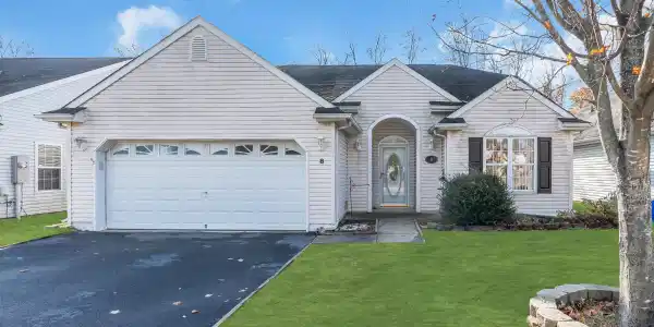 8 Ellison Court