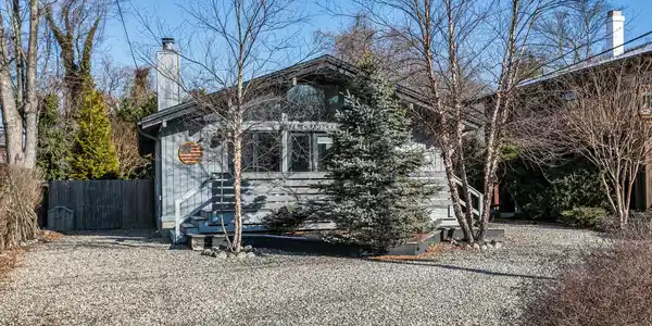 178 Cranberry Avenue