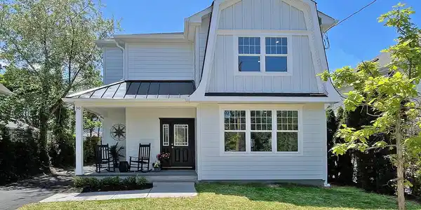 90 Maple Avenue