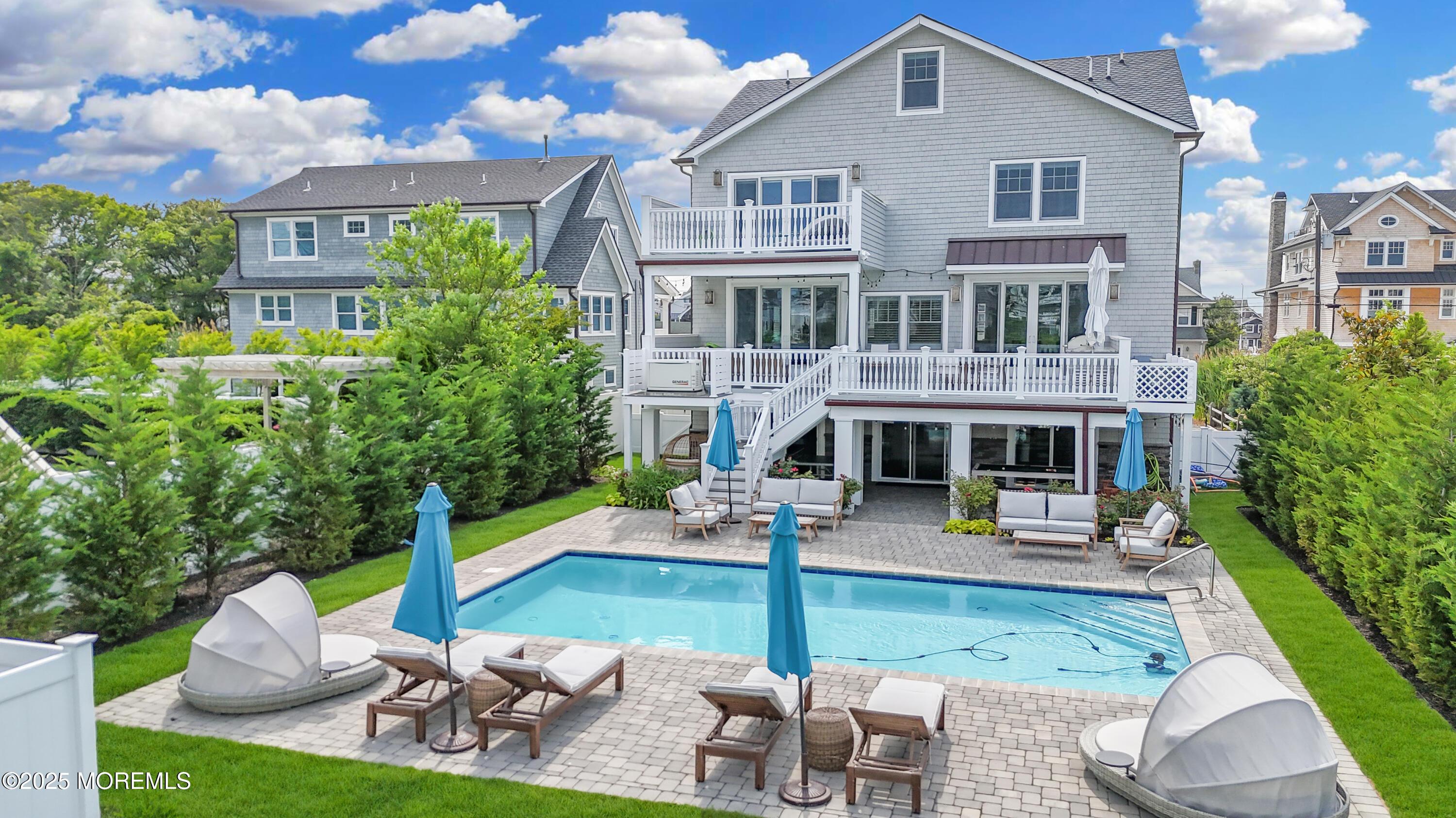 Image 1: Pool