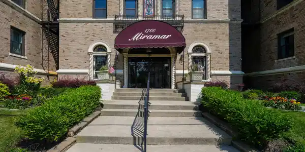 1700 Webb Street Unit 5D