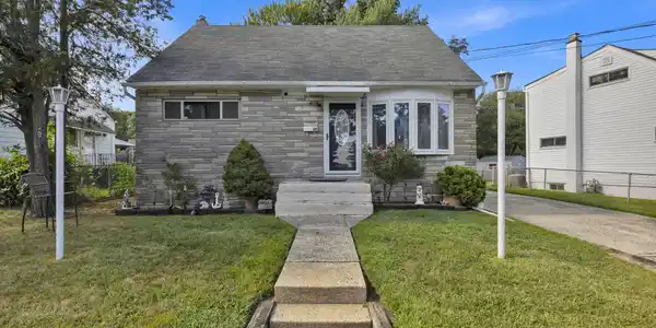 350 Riverdale Drive