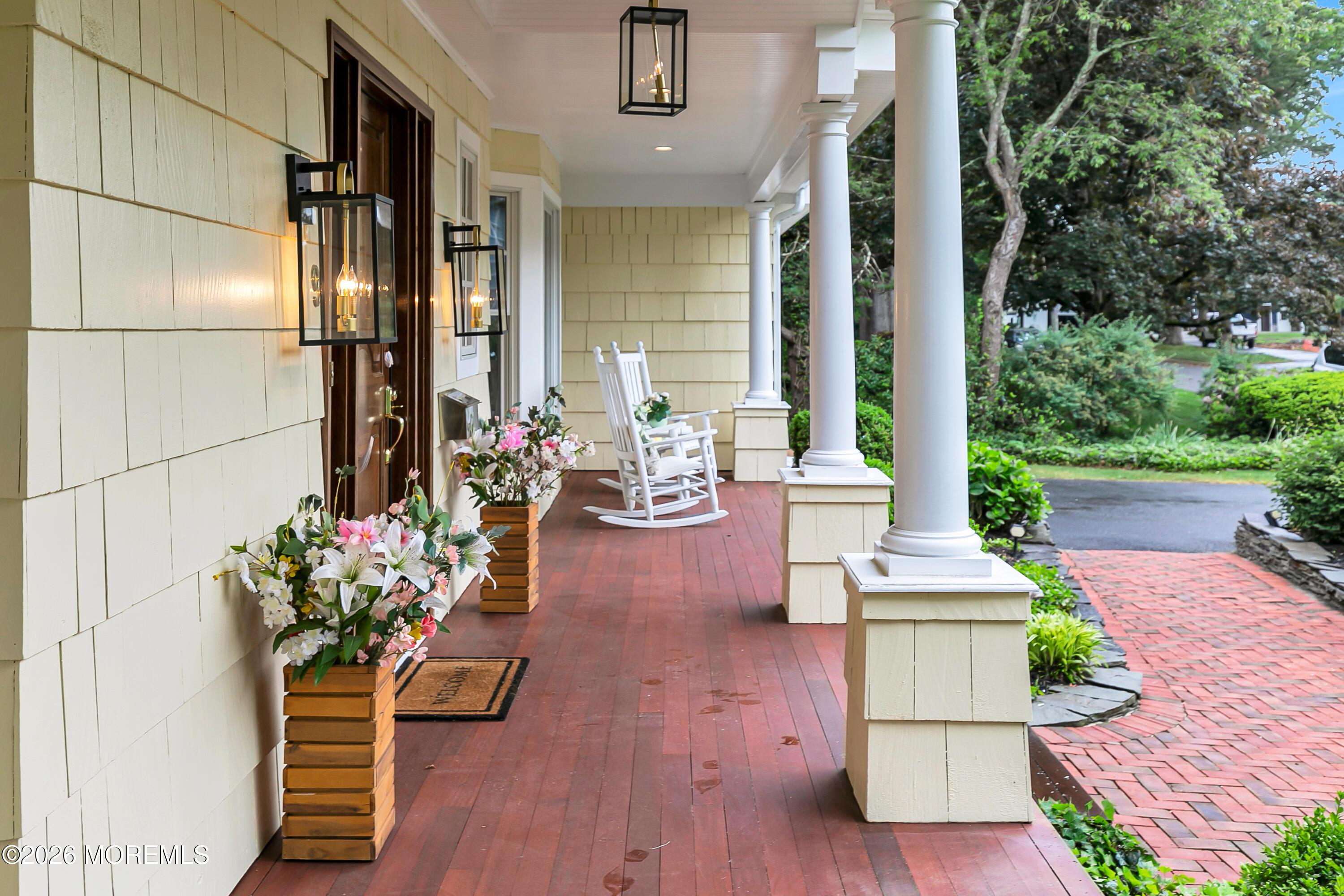 Image 3: porch1