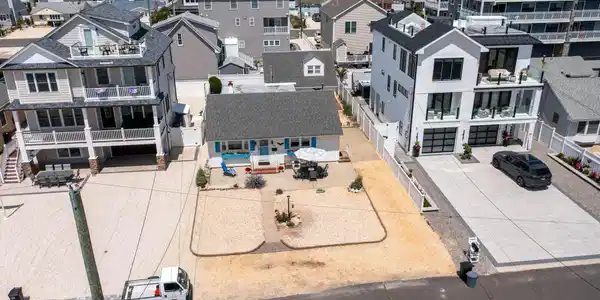 16 22nd Avenue