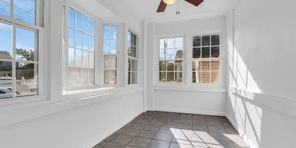 Image 4: 4-web-or-mls-DSC08509
