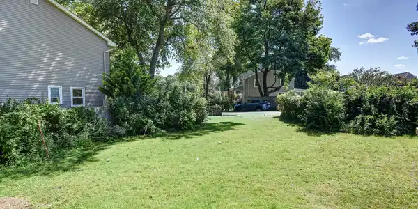 Image 2: Backyard-1