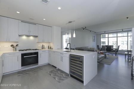 30 Melrose Terrace Unit 208