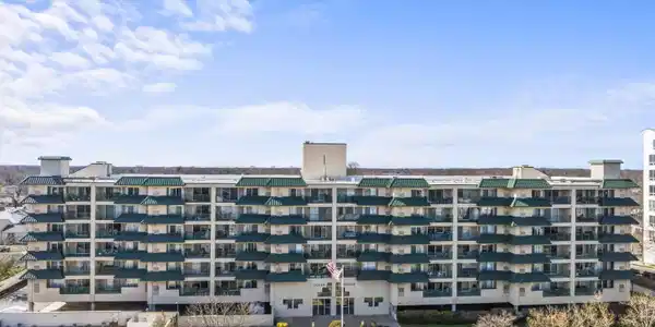 422 Ocean Boulevard N Unit 2F