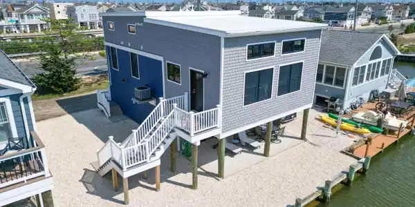 3365 Heron Lane