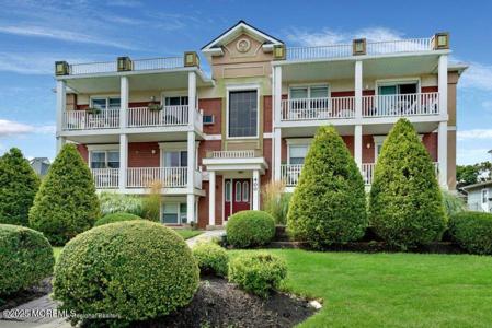 400 4th Avenue Unit 107