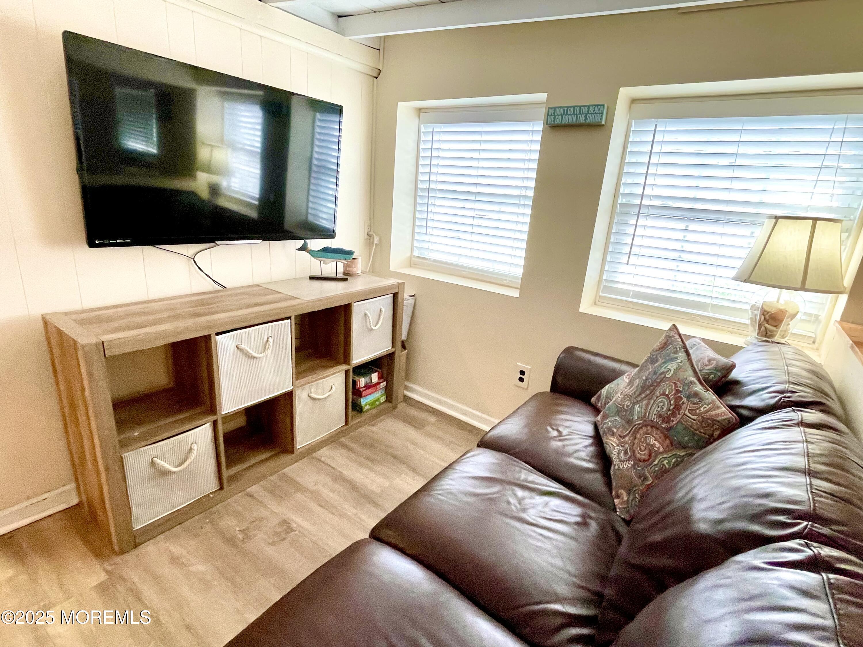 Image 2: Living Room