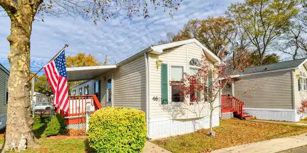 46 Randall Avenue