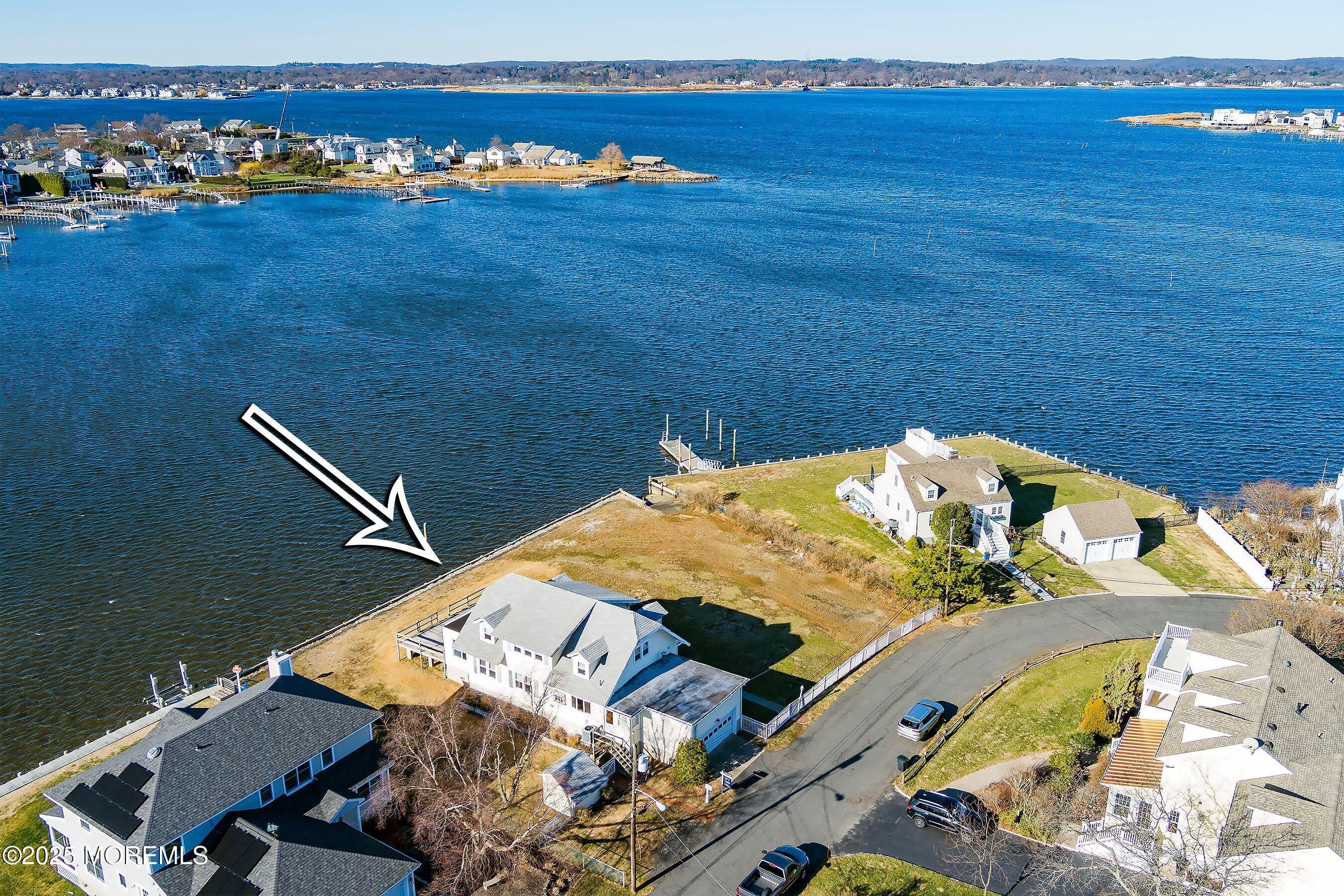 Image 2: 02-Front Left 1 with Arrow