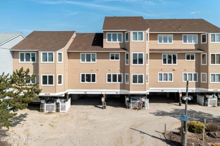 11 Dune Terrace Unit 11