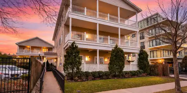 508 Monroe Avenue Unit 202